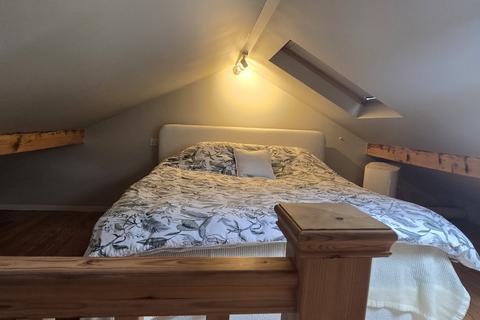 20 Winsor Terrace, London, E6 6LE