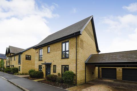 3 bedroom detached house for sale, Goodwood Crescent, Crowthorne RG45