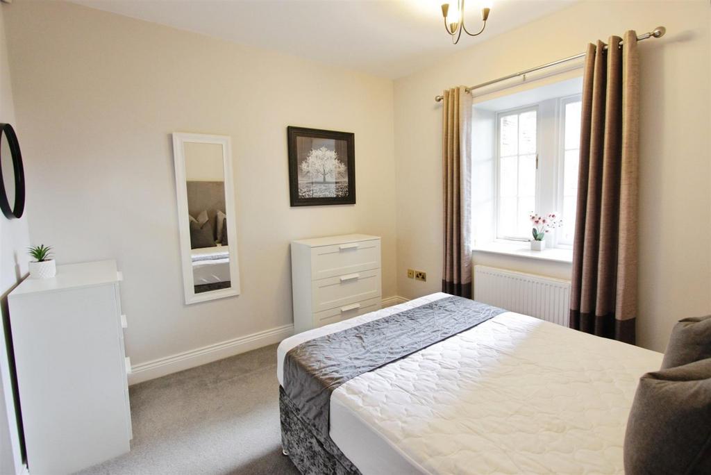 Fb2655ae-Bedroom.JPG