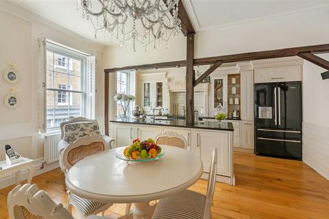 5 bedroom townhouse for sale, High Street, Eton