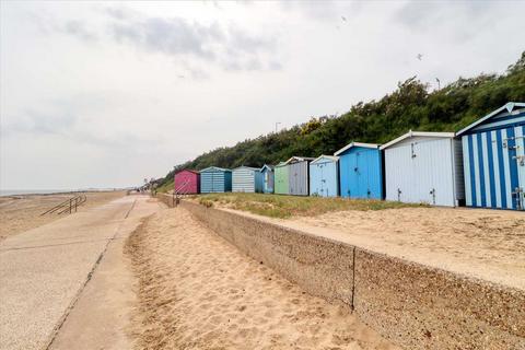 Chalet for sale, Holland-on-Sea CO15
