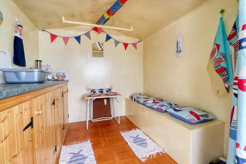 Chalet for sale, Holland-on-Sea CO15