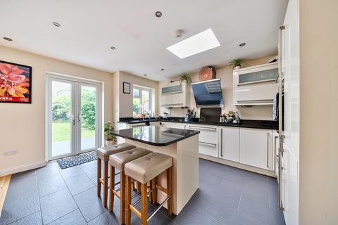 46 Swakeleys Drive, Uxbridge, UB10 8QE