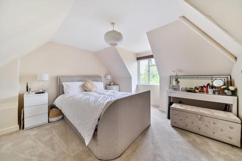 46 Swakeleys Drive, Uxbridge, UB10 8QE