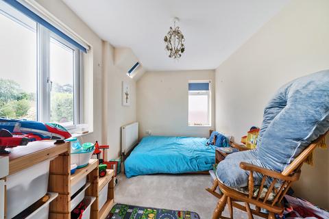 46 Swakeleys Drive, Uxbridge, UB10 8QE