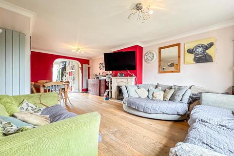 5 bedroom semi-detached house for sale, Ferry Road, Hockley SS5