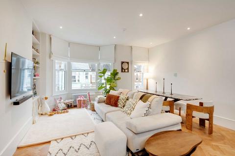 37b Ashburnham Road, London, NW10 5SB