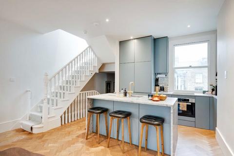 37b Ashburnham Road, London, NW10 5SB