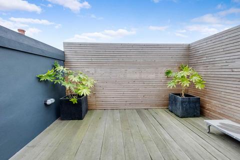 37b Ashburnham Road, London, NW10 5SB