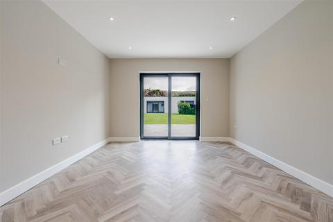 5 bedroom detached bungalow for sale, Church Road, Winkfield
