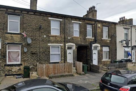 2 bedroom terraced house for sale, Halstead Place, Bradford, BD7