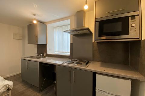 2 bedroom terraced house for sale, Halstead Place, Bradford, BD7