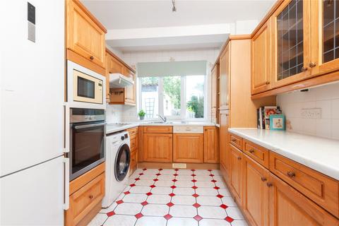 undefined, Sixth Cross Road, Twickenham
