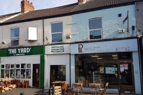 Retail property (high street) to rent, 202-204 Newland Ave Hull HU5 2ND