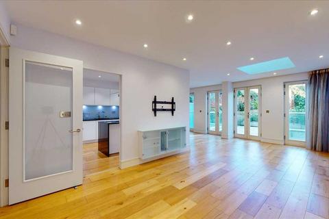 4 bedroom apartment for sale, London NW3