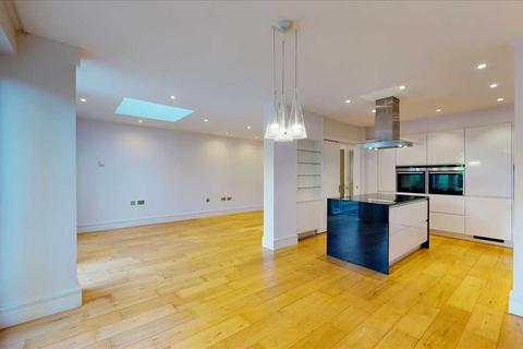 4 bedroom apartment for sale, London NW3