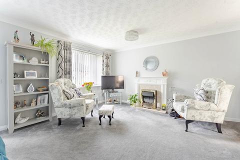 2 bedroom semi-detached bungalow for sale, Wherry Reach, Acle
