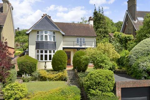 3 bedroom detached house for sale, Warwicks Bench, Guildford