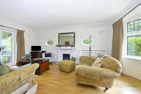 3 bedroom detached house for sale, Warwicks Bench, Guildford