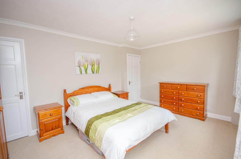 Bedroom 2 pic 2.jpg