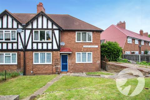 2 bedroom maisonette for sale, Gregory Crescent, London, SE9