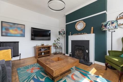 9 Kilpatrick Gardens, Clarkston, Glasgow, G76 7RD
