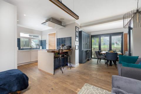 9 Kilpatrick Gardens, Clarkston, Glasgow, G76 7RD