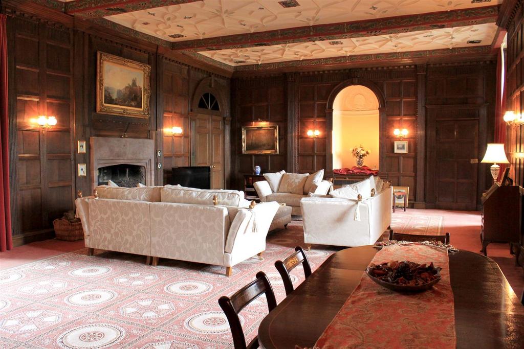 Lounge2.jpg