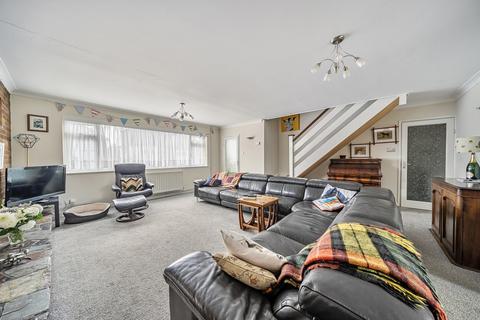 4 bedroom bungalow for sale, Bateman Road, Croxley Green, Rickmansworth