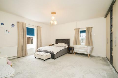 4 bedroom detached house for sale, Prospect Road, Sheffield S17