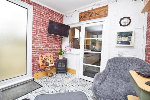 56 Rainham Road, Chatham, ME5 7EJ