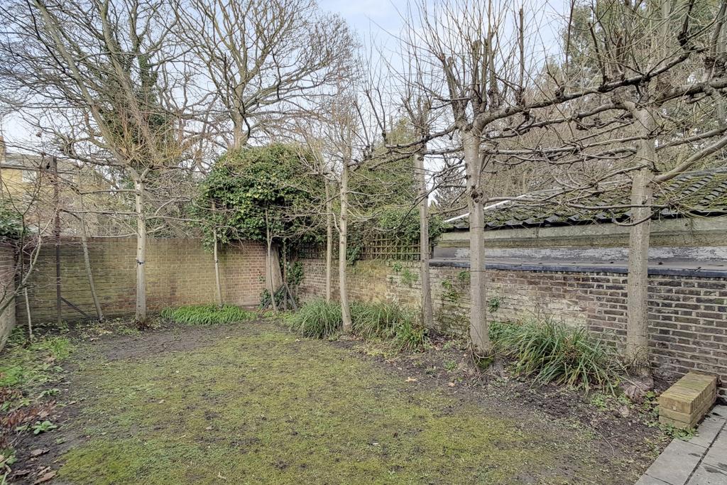 14 Garden 8