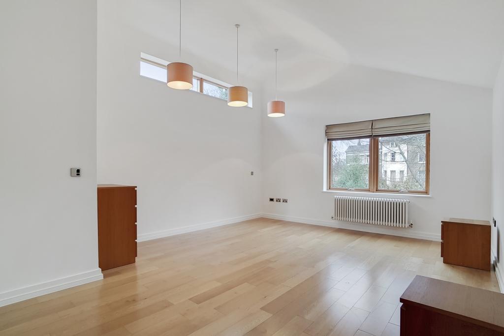 17 Master Bedroom 10