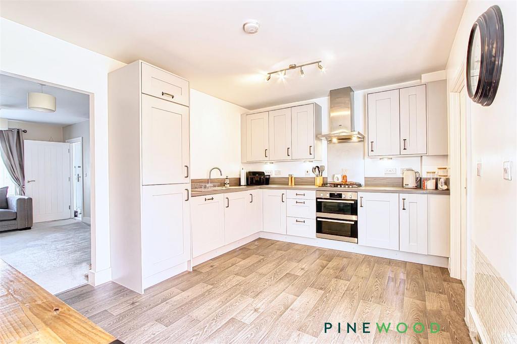 Kitchen diner