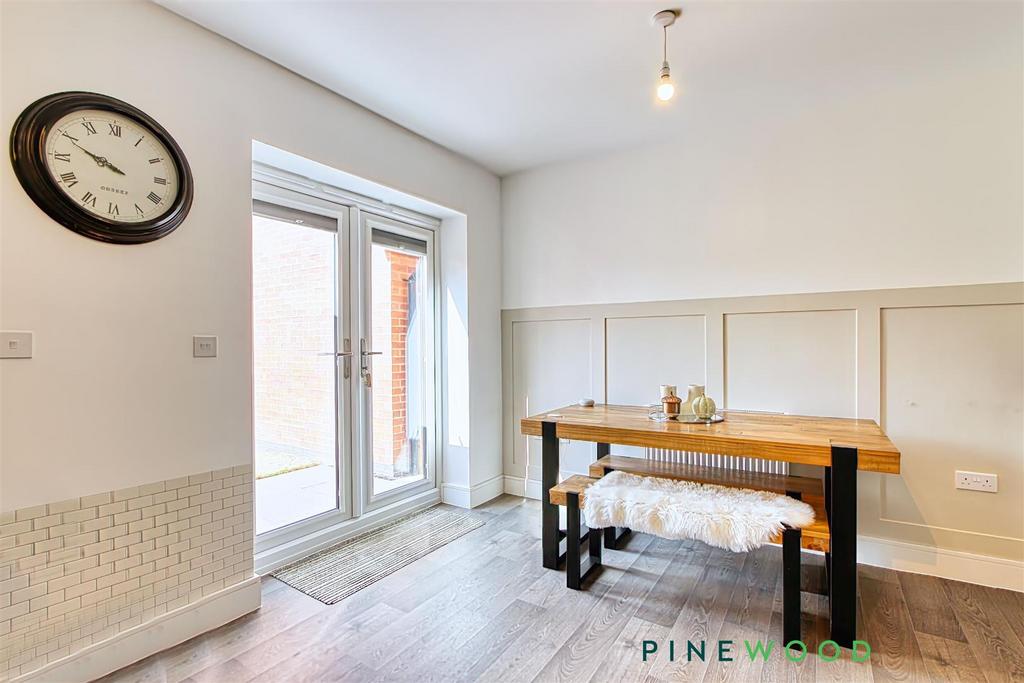 Kitchen diner