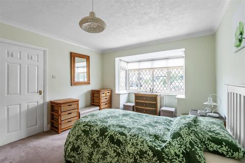 undefined, WEST FARM CLOSE, ASHTEAD, KT21