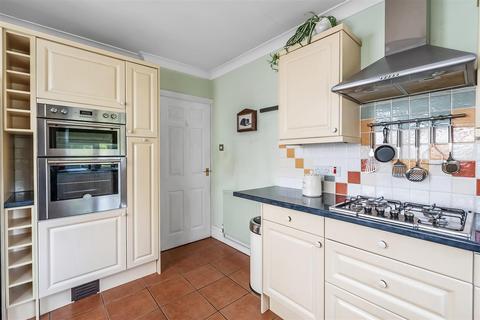 undefined, WEST FARM CLOSE, ASHTEAD, KT21