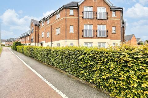 1 bedroom flat for sale, Kittiwake Court, Stowmarket, IP14