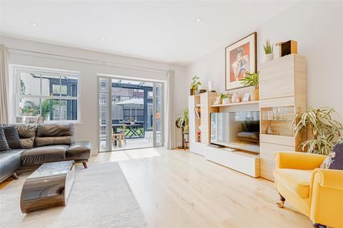 5 Accommodation Road, Barnet, EN4 8FT