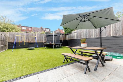 5 Accommodation Road, Barnet, EN4 8FT