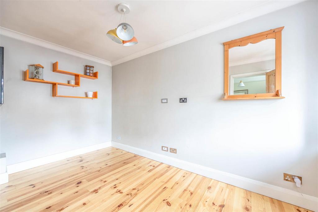 Bedroom 4/Office