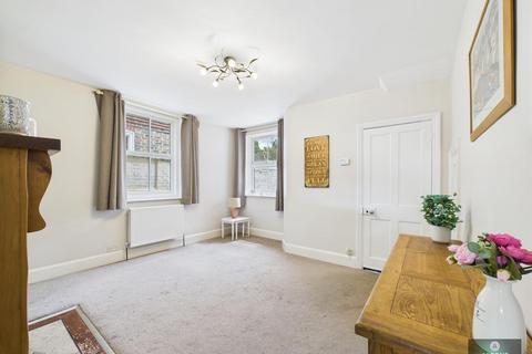 undefined, East Park, Southgate RH10