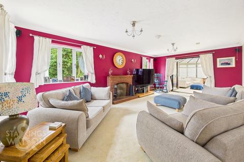 undefined, Yarmouth Road, Blofield, Norwich