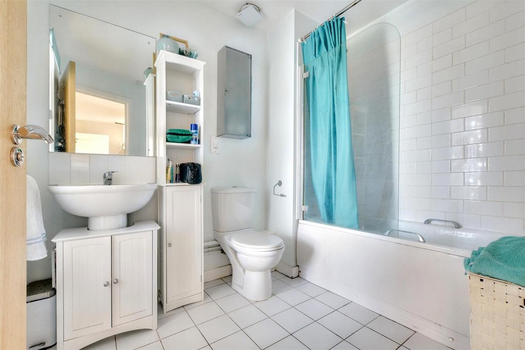 Bathroom 1.jpeg