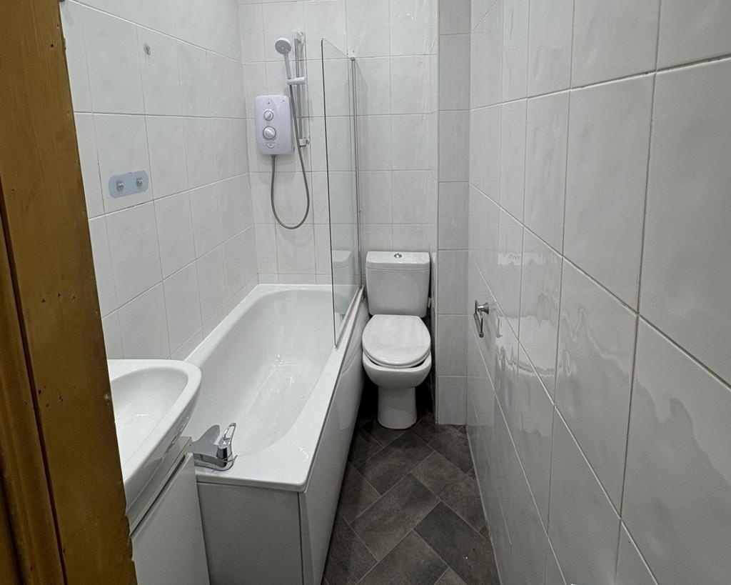 Bathroom LS