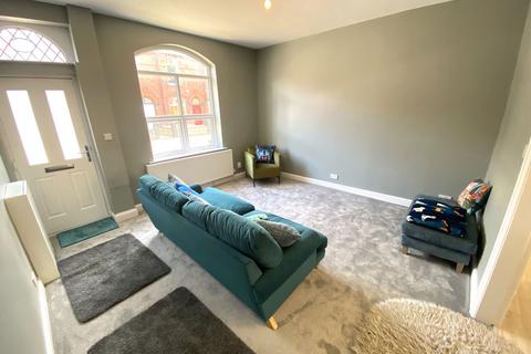2 bedroom terraced house for sale, 33 Glen Grove, Royton, Oldham, OL2 5SY