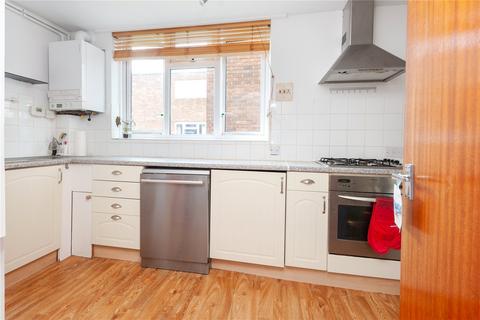 2 bedroom apartment for sale, Alexander Close, Twickenham
