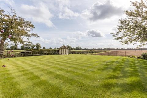 5 bedroom detached house for sale, Greenway, Caulcott