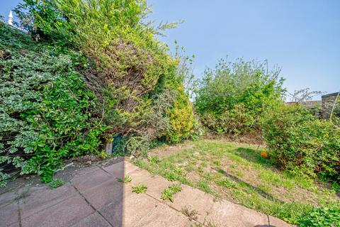53 Thistledown, Gravesend, DA12 5EU