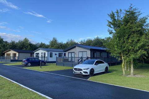 2 bedroom lodge for sale, Pocklington, York, North Yorkshire, YO42